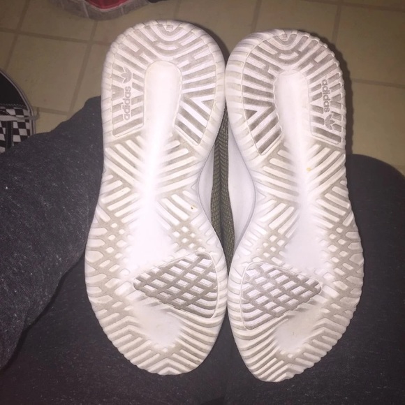 Adidas running shoes - Picture 3 of 3